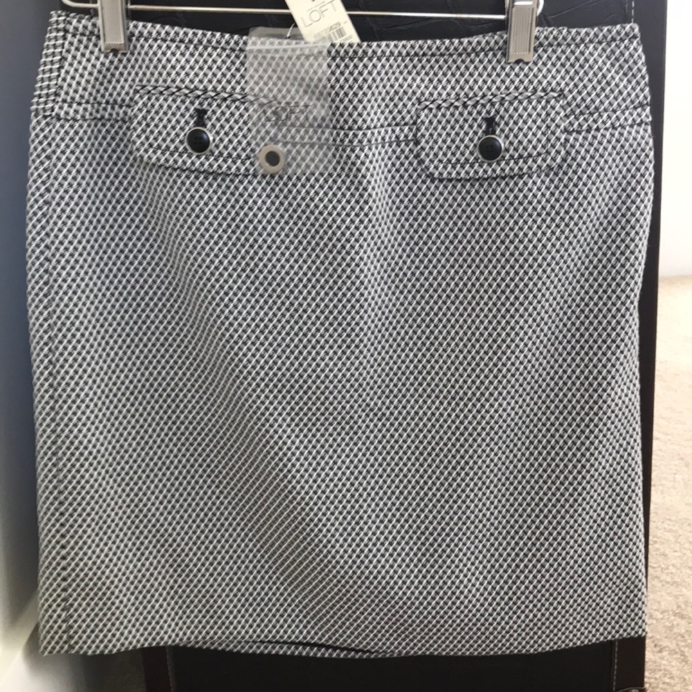 NWT Black & White Loft Skirt 18”